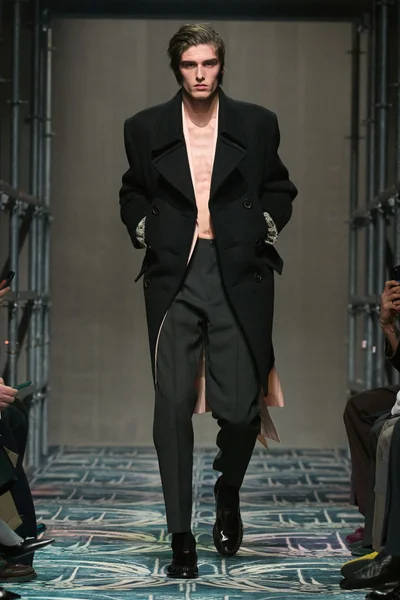 Look 51